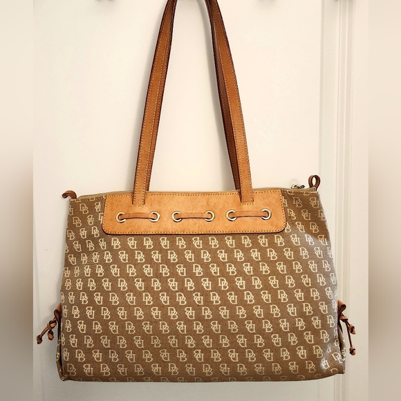 Dooney & Bourke Bag - Picture 2 of 8